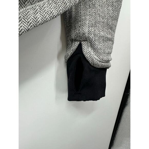 Lululemon Athletica Base Runner 1/2 Zip Women's Size 9 Gray Herringbone Pullover - Picture 3 of 8